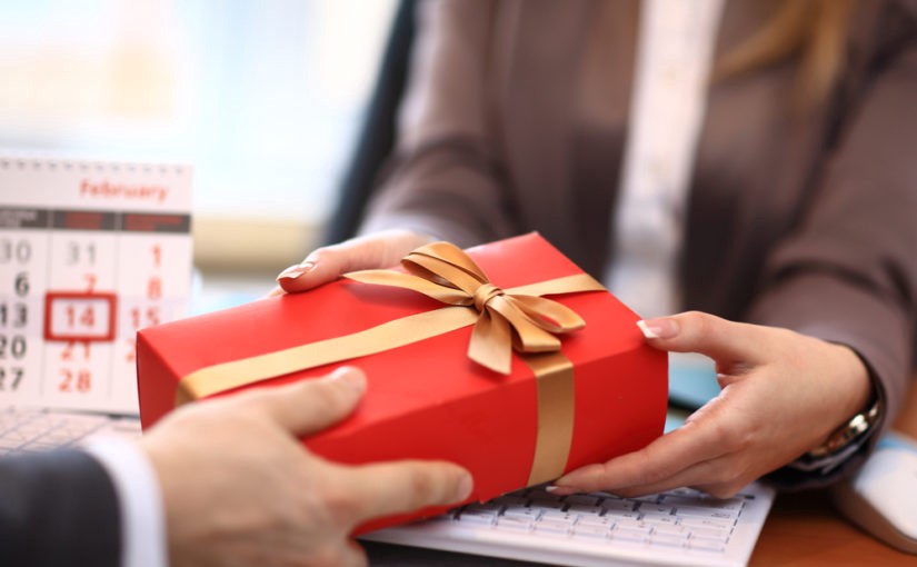 New Year Corporate Gift Set Ideas To Motivate Your Employees